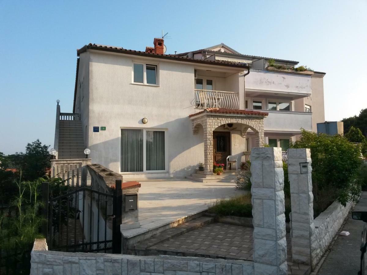 Apartments Mamic Pula Buitenkant foto