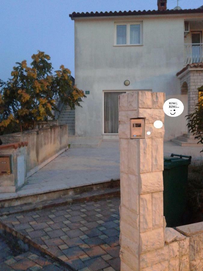 Apartments Mamic Pula Buitenkant foto